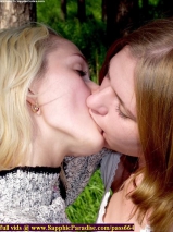 Sapphic Erotica cheerful lesbian girls