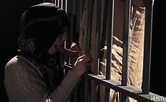 Tara Lynn Fox sucking Muslim cock in Homeland porn parody