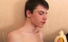 Twink teaser peels a banana and beats his meat