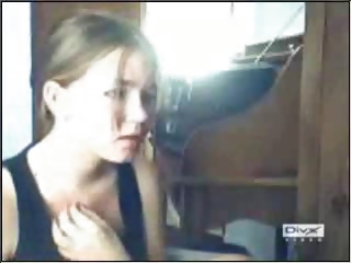 Teen Masturbate with Hairbrush