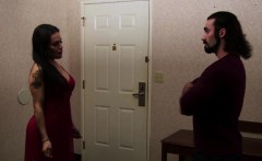 Tranny Foxxy Gives A Sloppy Blowjob