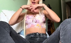 Blonde Teen Solo Masturbating On Webcam