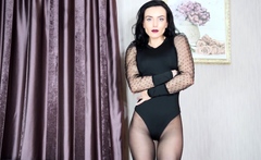 Amateur webcam girl masturbate big dildo