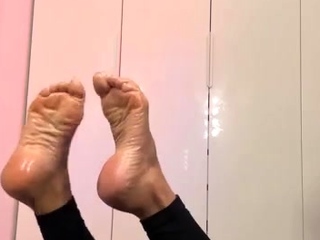 Close up amateur masturbating solo