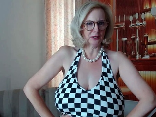 Cute amateur brunette naughty in solo jerking show on camera