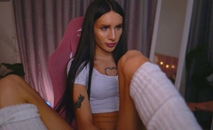 Brunette Solo Webcam Masturbation