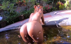 Big booty Thai girlfriend garden sex