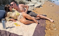 Red-hot gonzo romp on the beach with a bare woman!