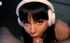 Blow your stream in the fellate of a molten gamer, darling